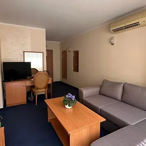 Hotel Plaza ***